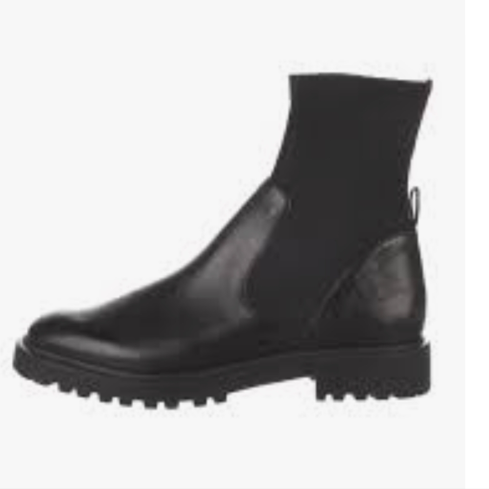 Porte and Paire sock leather boots size 7